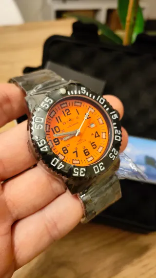 Reloj Addiesdive Naranja y Negro