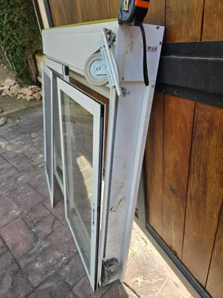 Ventana aluminio con persiana