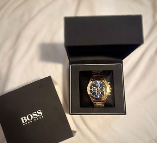 Reloj Hugo Boss Dorado – Nuevo con caja