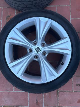 Llantas 17 SEAT León con Neumáticos Michelin