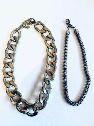 Dos collares de cadena gruesa dorado y plateado