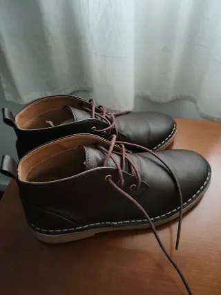 Botas de cuero marrones