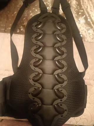 Chaqueta, pantalón, protector y botas