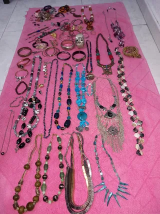 Lote Bisutería y Joyas Variadas