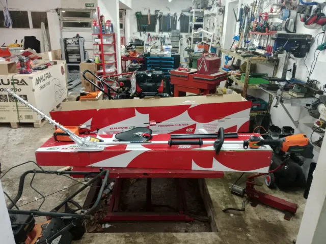 Cortasetos pértiga batería 60V 8Ah