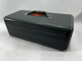 Caja herramientas antigua SIMONSEN