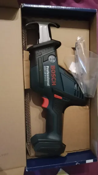 Sierra Sable Bosch GSA 18 V-LI C Profesional