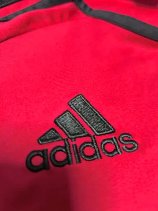 Camiseta Adidas Roja y Negra