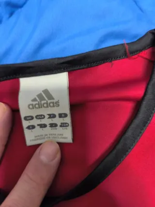 Camiseta Adidas Roja y Negra