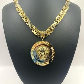 COLGANTE MEDUSA REDONDO ORO 18K