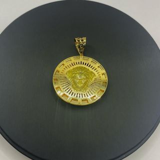 COLGANTE MEDUSA REDONDO ORO 18K