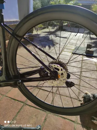 Bicicleta Giant TCR Pro 1 Di2 mod 2025