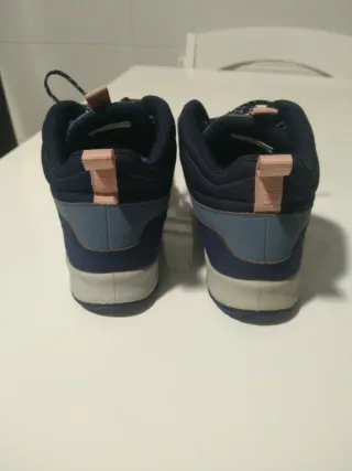 Botas montaña Quechua Talla 35