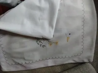 Blusa beige con cuello de encaje T. L