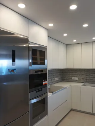 Montaje de muebles de cosina, pintura