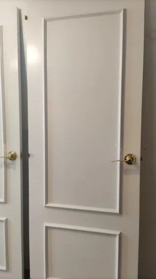 Puertas interiores lacadas blancas