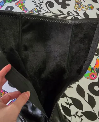 Botas negras media caña plataforma