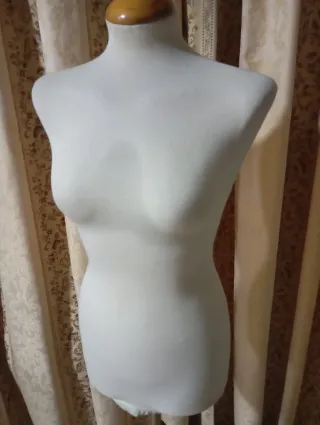 Maniquí Sastre Blanco y Madera