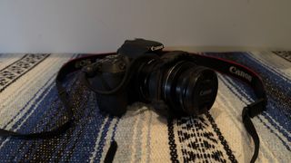 Cámara Canon EOS 200D Negra