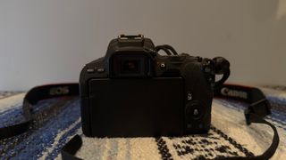 Cámara Canon EOS 200D Negra