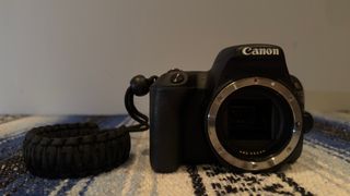 Cámara Canon EOS 200D Negra