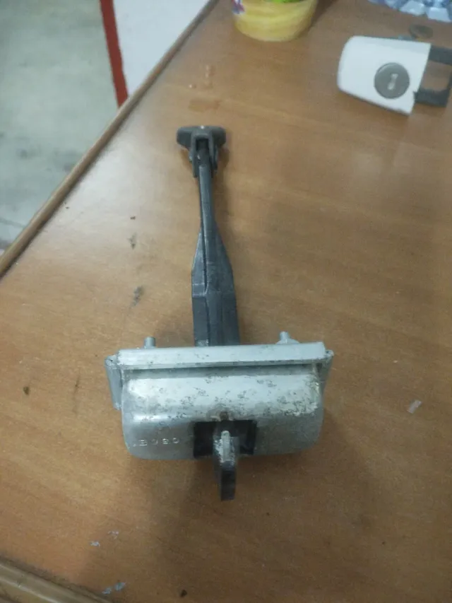 Traba Freno Puerta Coche