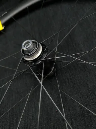 Ruedas Shimano WH-RS710 carbono