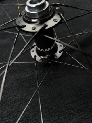 Ruedas Shimano WH-RS710 carbono