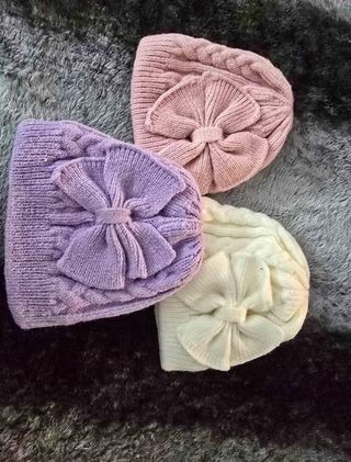 Gorros tejidos con lazo (3 unidades)