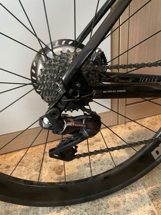 Bicicleta Focus Izalco Max 9.6 Ultegra Di2 talla M