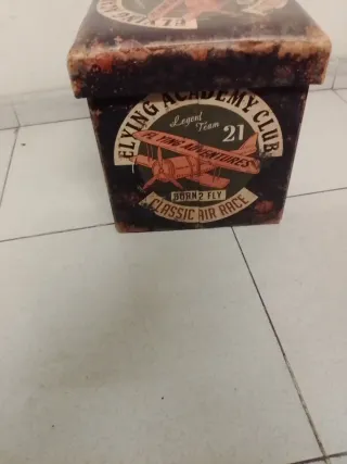 Taburete Retro con Almacenaje