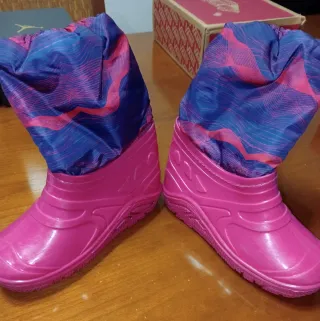 Botas Nieve Niña Talla 29 Rosas a estrenar