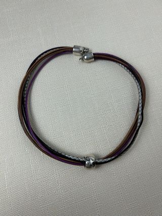 Gargantilla cuero colgante estrella