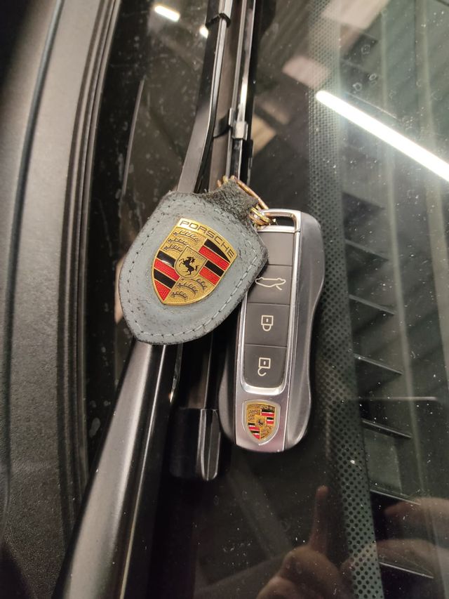 Porsche 911 Coupé 4.0 510 GT3 PDK 2024