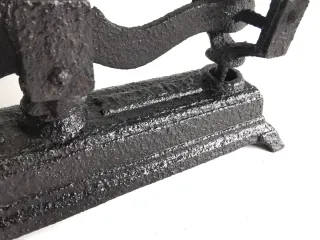 Bonita balanza antigua de hierro forjado