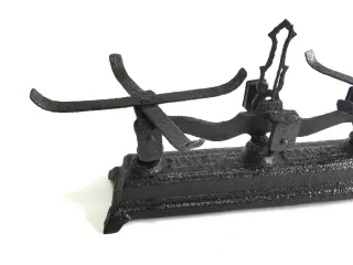 Bonita balanza antigua de hierro forjado