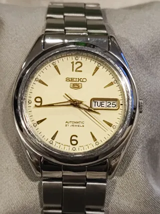 Reloj Seiko 5 Vintage Beige y Plateado