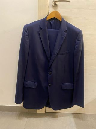 Traje de chaqueta azul marino para caballero