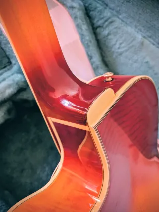 Guitarra Epiphone Emperor Joe Pass