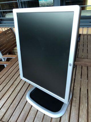 Torre Dell + 2 Monitores VGA