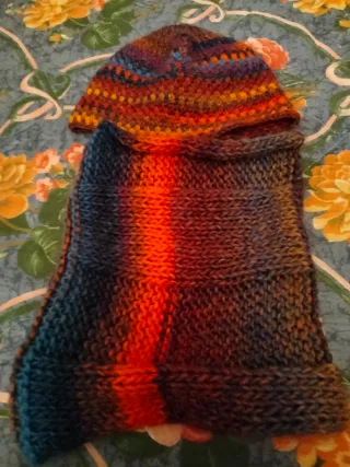 Set cappello e scaldacollo multicolore