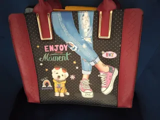 BONITO BOLSO A ESTRENAR