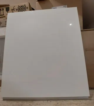 Puerta de mueble blanca