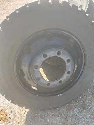 Neumáticos 22.5 R9 4x4 8 Agujeros