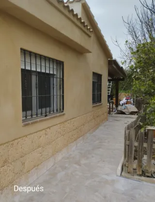 Colocación piedra decorativa fachada