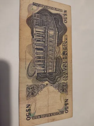 Billete 50 Nuevos Pesos Uruguay 1975