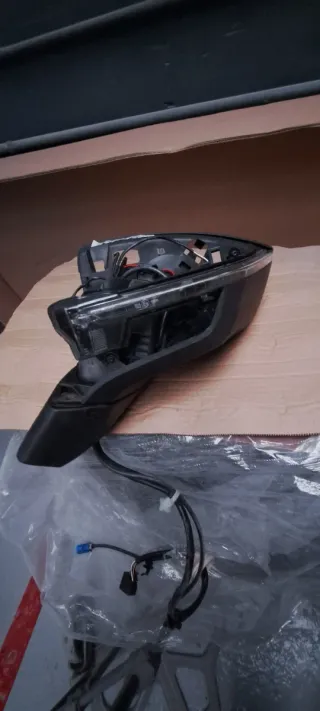 Espejo retrovisor izquierdo Seat Ateca