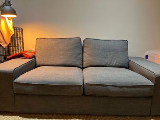 Sofá KIVIK 2 plazas gris
