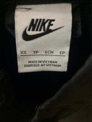 Cortavientos Nike Negro