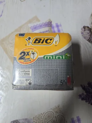 Caja 50 Mecheros Bic Mini